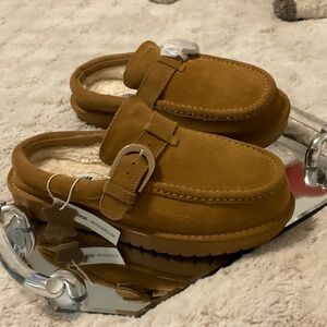 Kids Suede Buckle Clog - Tan